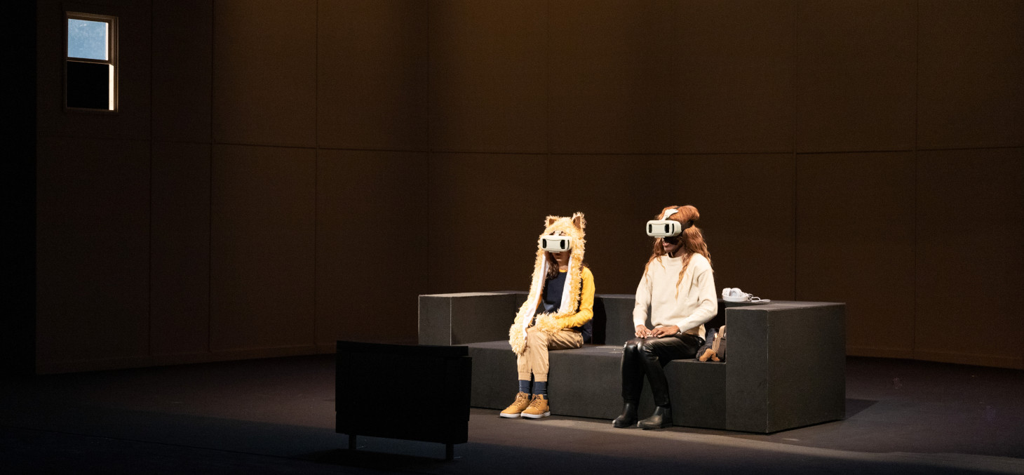L’IA en scène. Représentations et imaginaires de l’intelligence artificielle dans les arts littéraires et scéniques : la tentation de la science-fiction